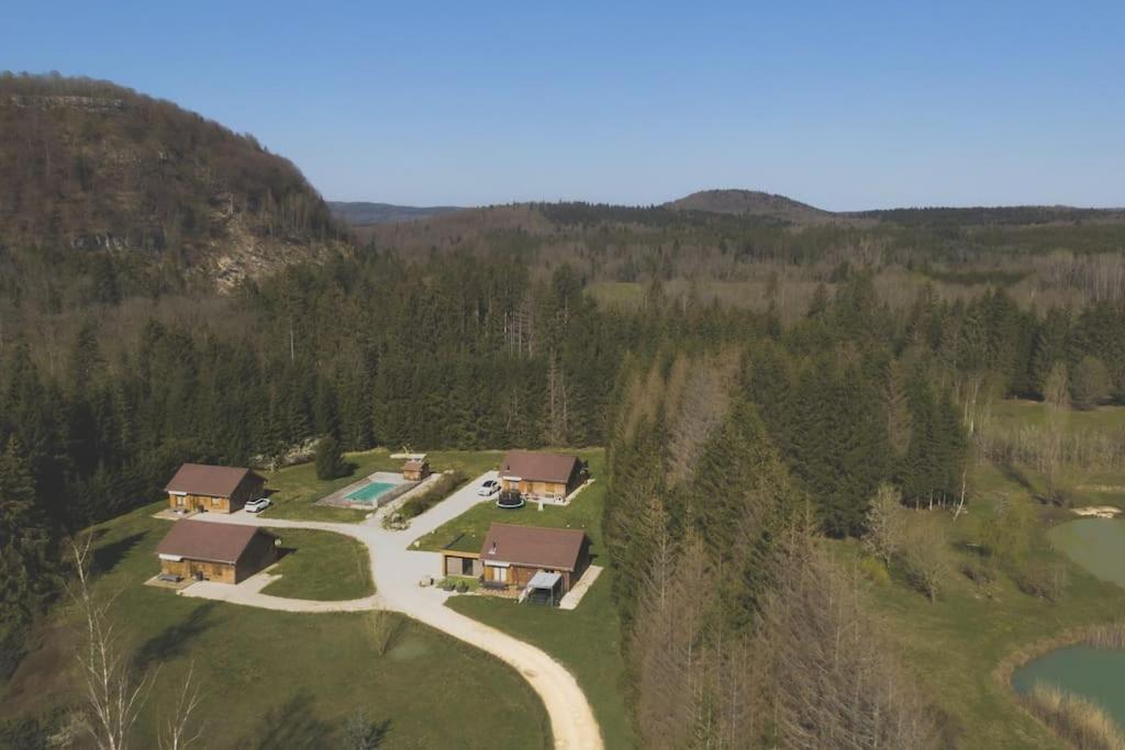 Gite Jura Mina Chalet Au Milieu De La Nature Villa Ney Ngoại thất bức ảnh